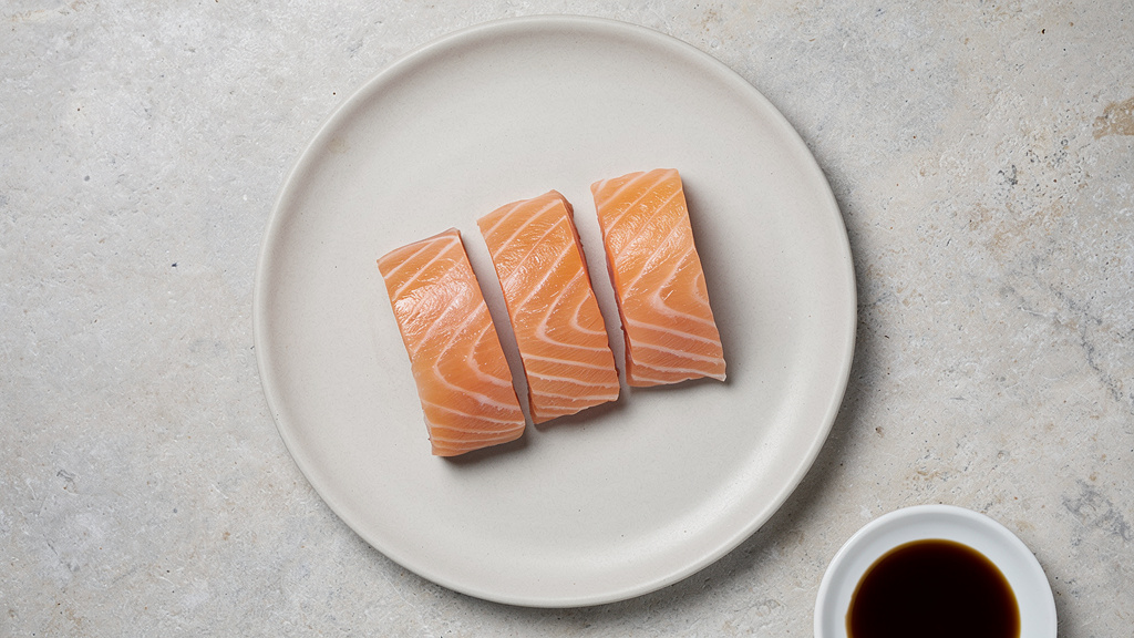 Sashimi – co to jest i czym różni się od sushi?
